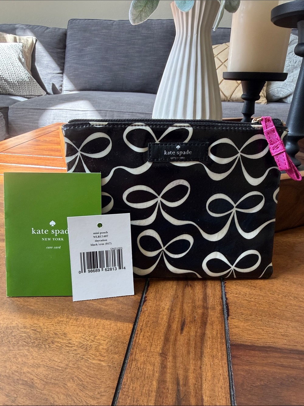 kate spade mini Black & White Bow Print Pouch with Pink Zip Pull NWT